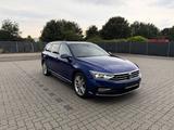 Volkswagen Passat Variant Elegance R-line - Volkswagen Passat Variant aus 2019