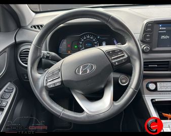 Hyundai KONA - 11