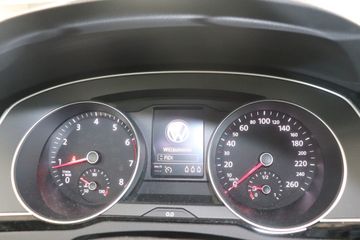 Fotografie des VW Passat 2.0 TSI BMT DSG Highline