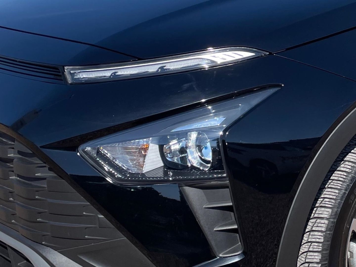 Fahrzeugabbildung Hyundai BAYON 1.0T Mild-Hybrid 48V Trend Navigation Rück