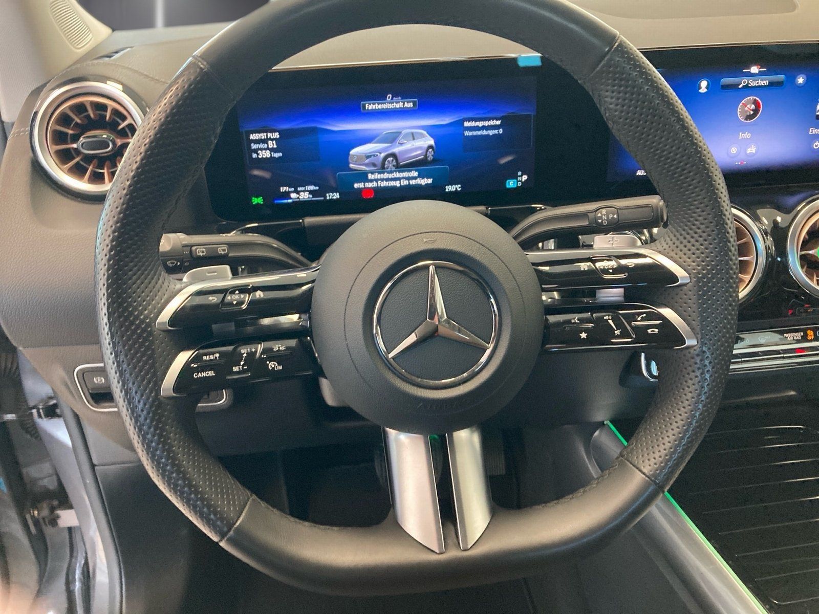Fahrzeugabbildung Mercedes-Benz EQA 250+ Electric Art*Distronic*LED*Kam*Totwink*