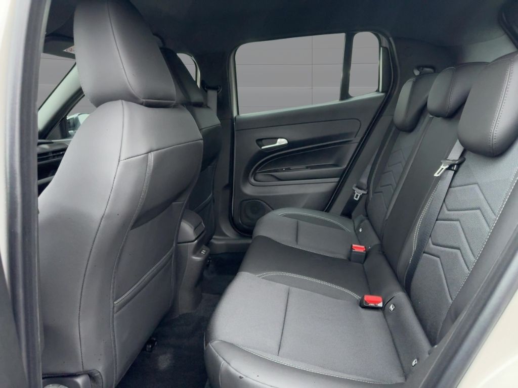 Fahrzeugabbildung Jeep Avenger Altitude Winter Paket