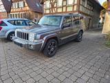 Jeep Commander 3.0 CRD Autom. - - Jeep Commander von privat