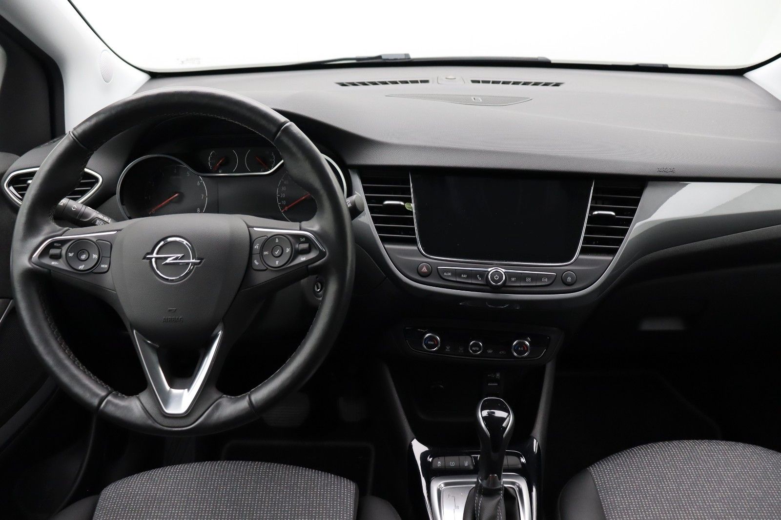 Fahrzeugabbildung Opel Crossland 1.2 Elegance