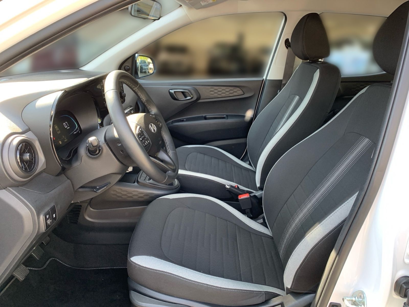 Fahrzeugabbildung Hyundai i10 1.0 Select Navi Kamera Allwetter