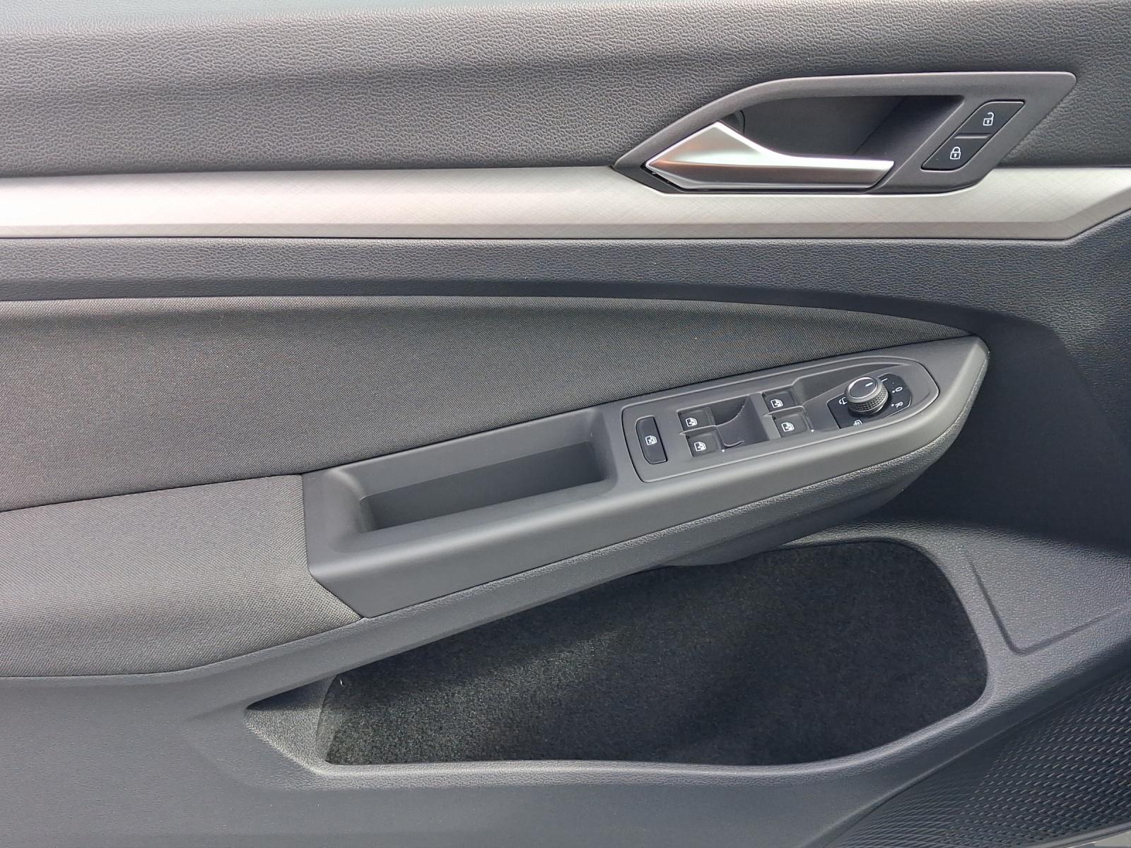 Volkswagen Golf Life 1,0 l eTSI Life (EURO 6d) 1.Hd/ Spurw, миниатюра 11