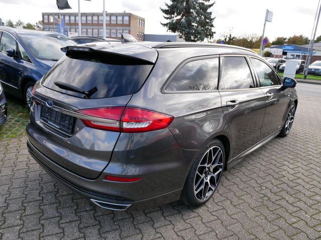 Ford Mondeo Turnier ST-Line AWD PANO AHK LED