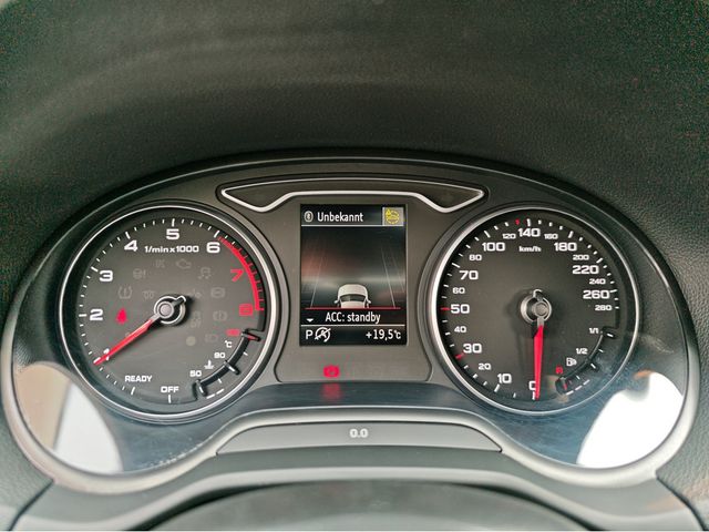 Q2 35 1.5 TFSI advanced S-tronic SHZ KAMERA ACC