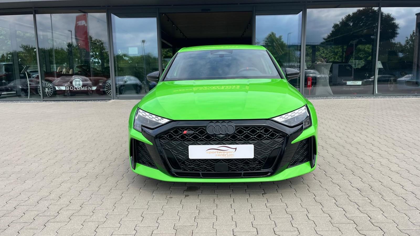 Audi RS3 Sportback S tronic Schalensitze, Sonos, Spor