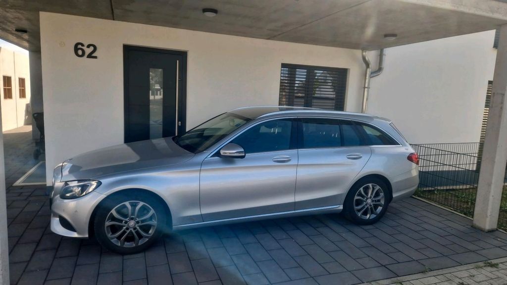 Image of Mercedes-Benz C 220