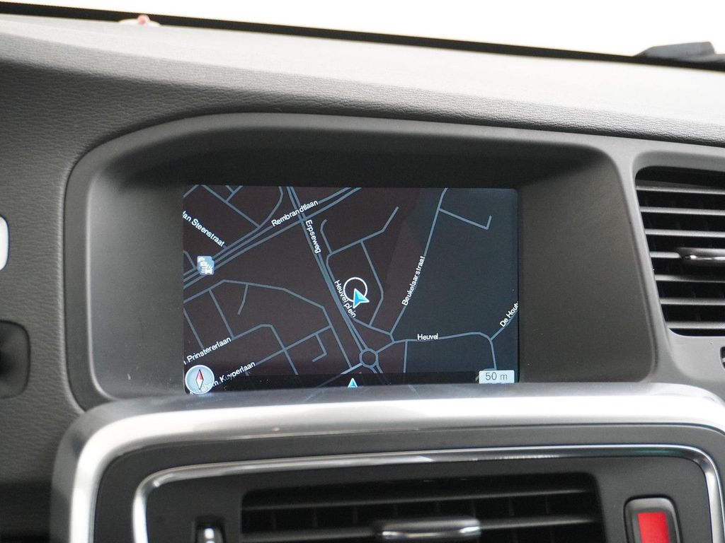 Volvo V60 1.5 T3 Summum automatik navi sitzheizung