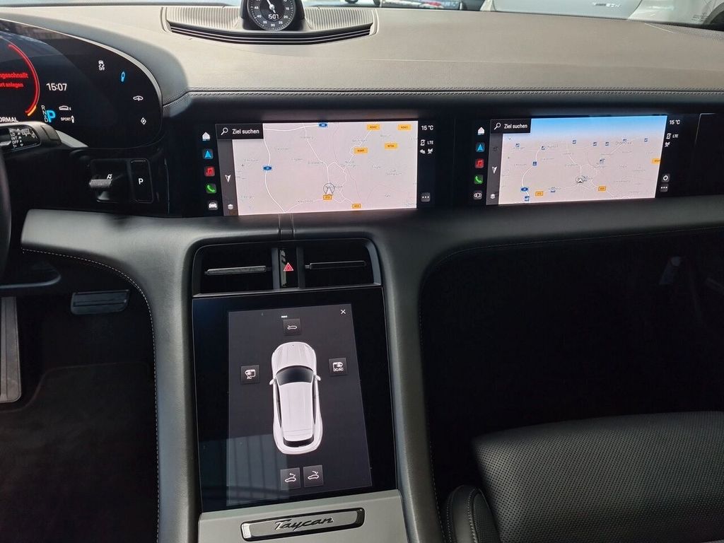 PORSCHE Taycan 2022