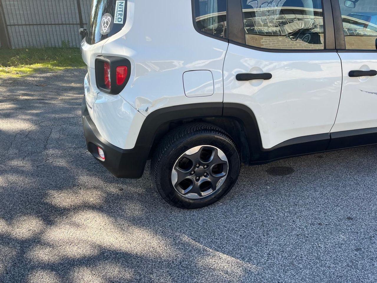 Jeep Renegade 2015 — photo 12