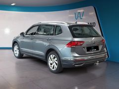 Fahrzeugabbildung Volkswagen Tiguan Allspace Life 1.5 TSI DSG 7-SITZE ACC LED