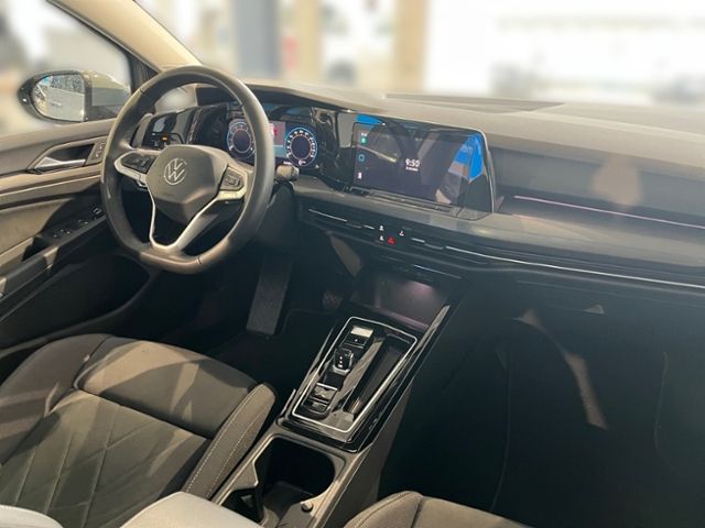 Fahrzeugabbildung Volkswagen Golf Variant VIII 2.0 TSI DSG STYLE PANO STHZG L