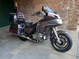 Honda Schöne, nicht verbastelte GL1200 - HONDA GL 1200