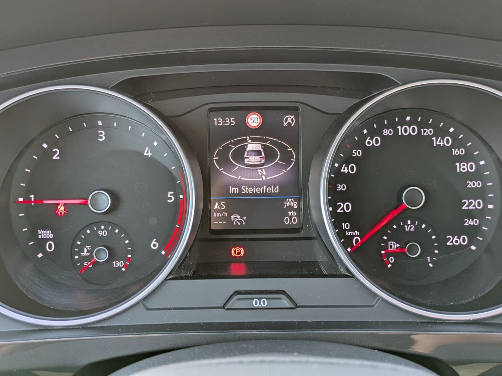 Fahrzeugabbildung Volkswagen Tiguan 2.0 TDI Life LED*AHK*ACC*SHZ*NAVI*APP