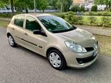 Renault Clio 3 Expression 1.2 16V 75PS  K... - Renault Express in Berlin