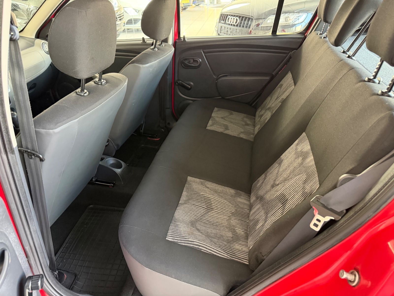 Fahrzeugabbildung Dacia Sandero Ambiance