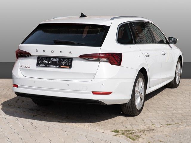 Octavia Combi 2.0 TDI Style DSG AHK+HUD+NAVI+SID