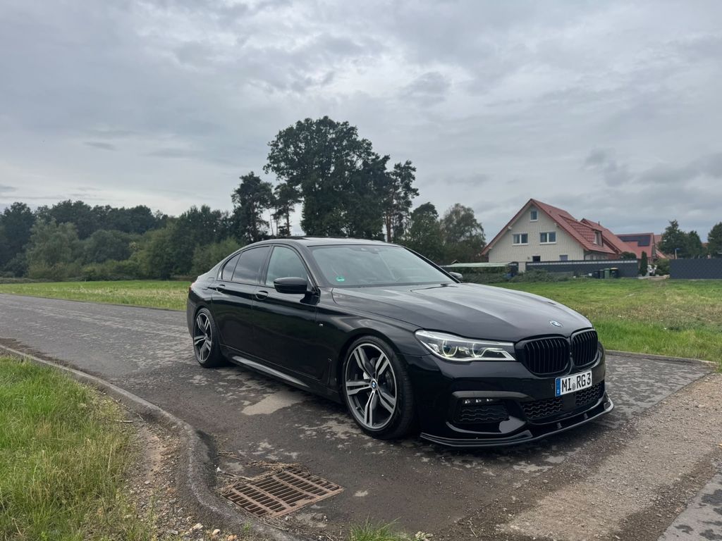 Image of BMW 730