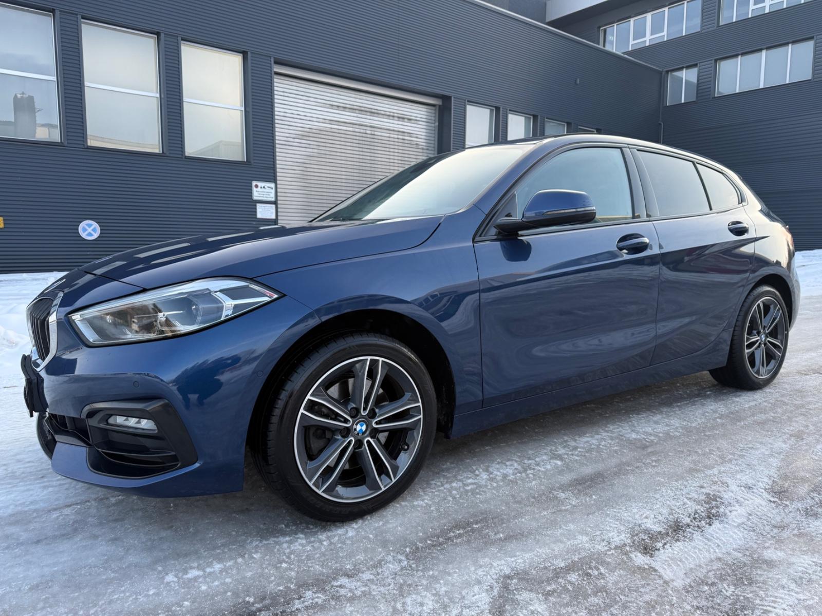 BMW 118 d Sport Line Pano Navo Prof H/K AHK R-Cam hu