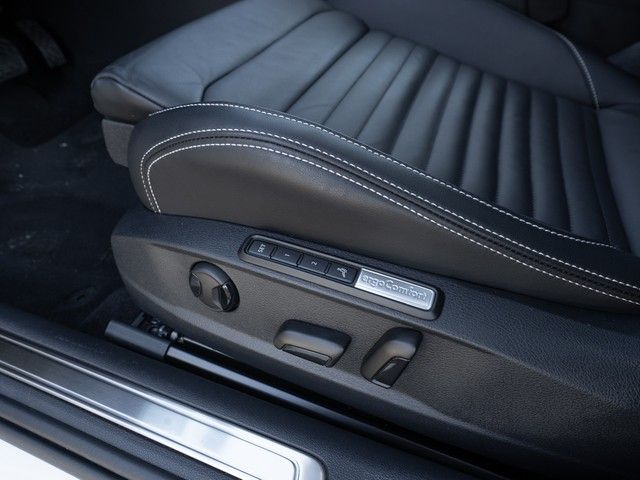 Passat Variant GTE Matrix Leder DCC HUD 360° Pan
