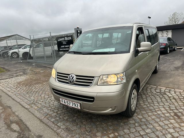 Volkswagen T5 Caravelle lang 2.5 TDI 9 SEATS