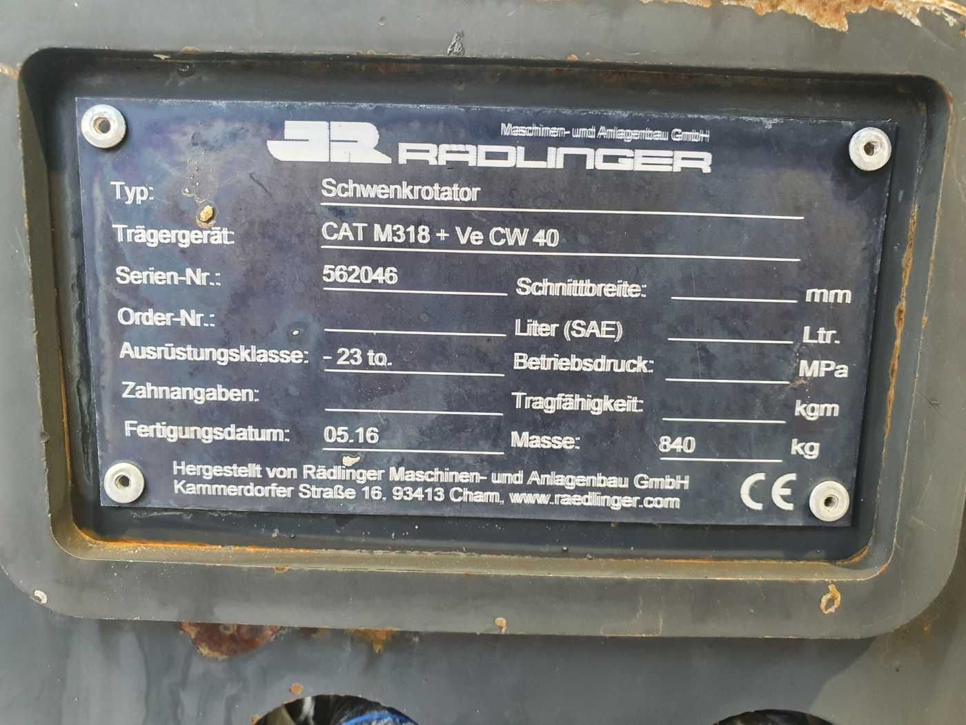 Fahrzeugabbildung Andere Rädlinger Schwenkrotator CAT M318 / CW 40 / 2016