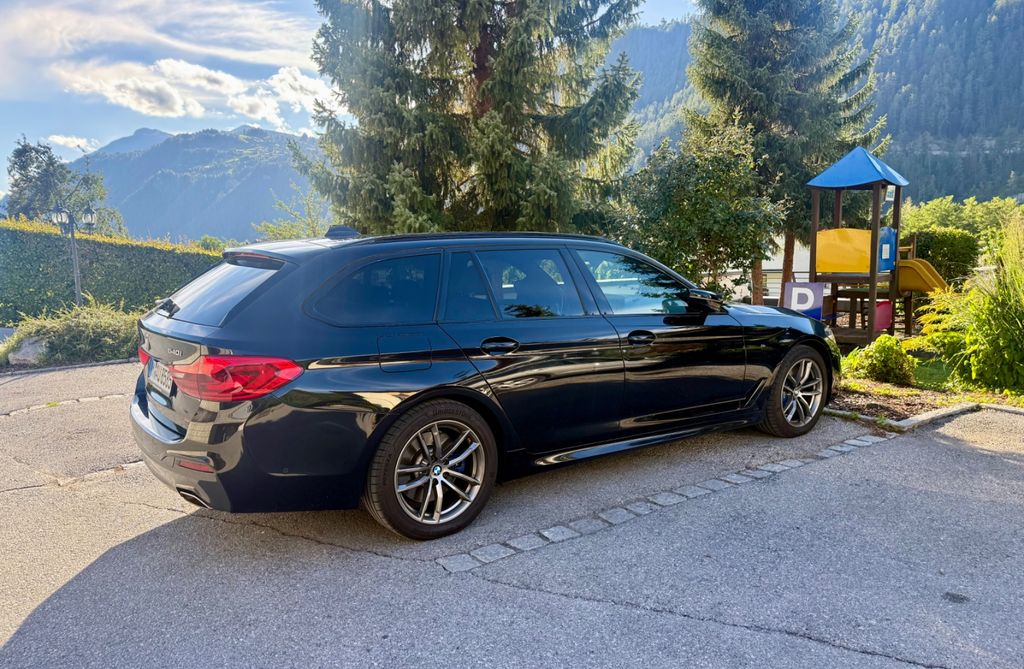 Image of BMW 540