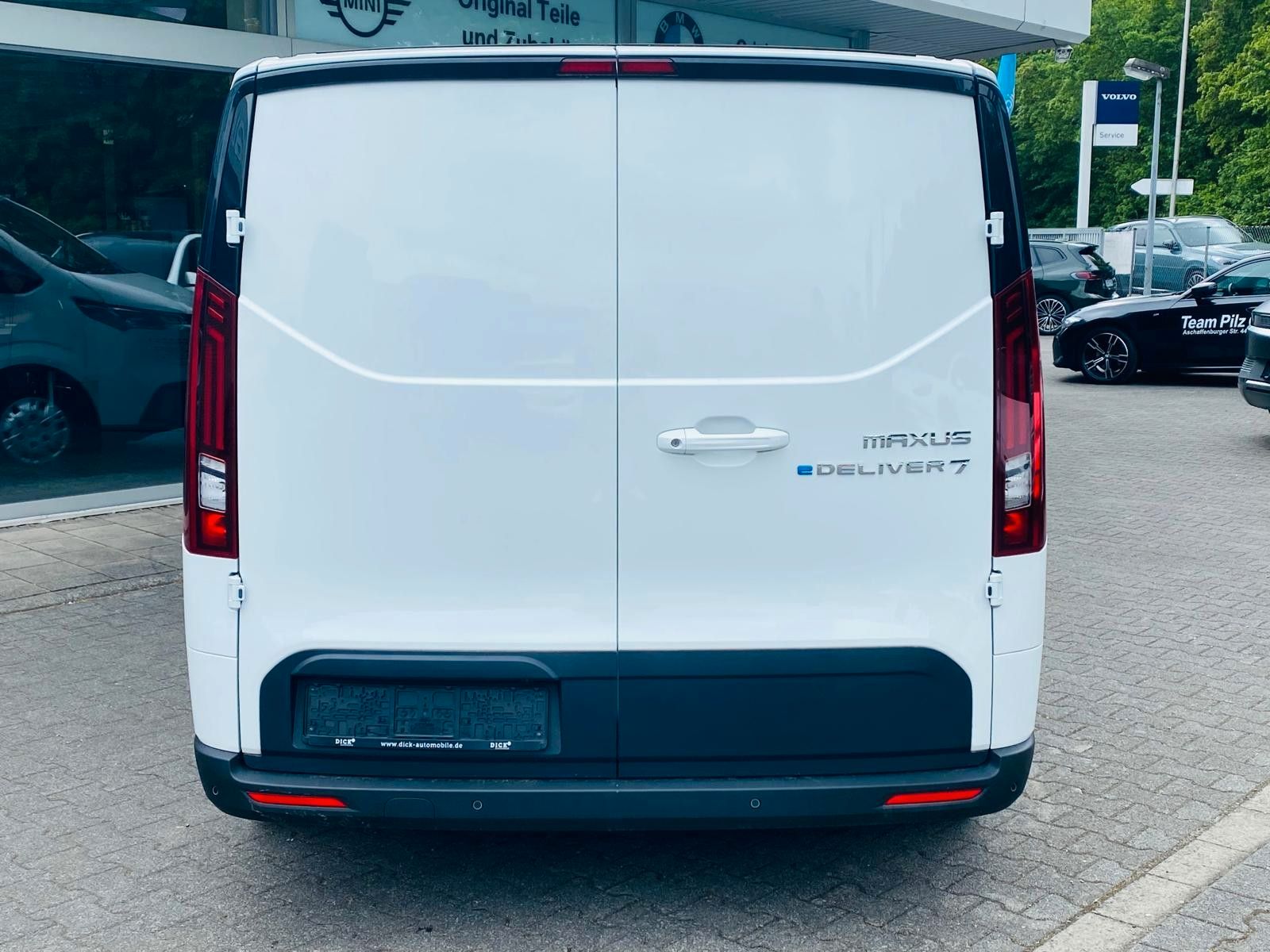 Fahrzeugabbildung Maxus eDeliver 7 L2 3,5t 3SIT+LED+NAVI+SHZ+KAMER+ACC+