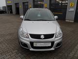 Suzuki SX4 Style/Automatik/Navi/SHZ/AHK/Top Ausstattung - Suzuki SX4 mit Anhängerkupplung