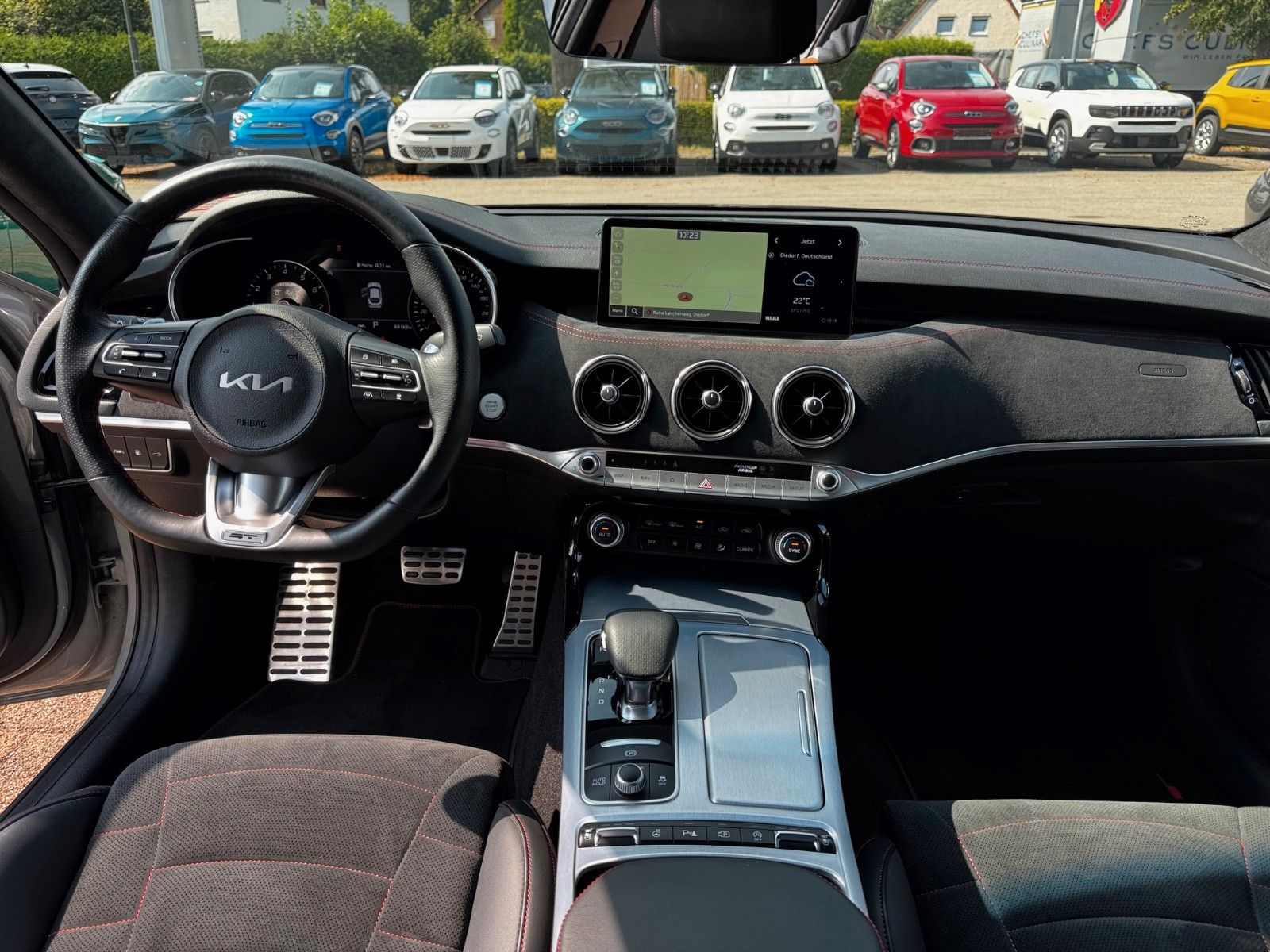 Fahrzeugabbildung Kia STINGER 3.3T AWD GT 360° GLASDACH 366PS