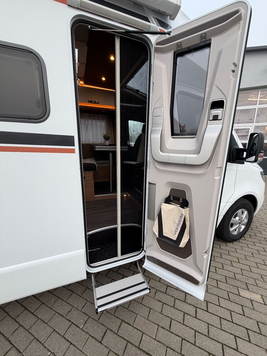 Fahrzeugabbildung Weinsberg CaraCompact 640 MEG MJ26 Mercedes Sprinter