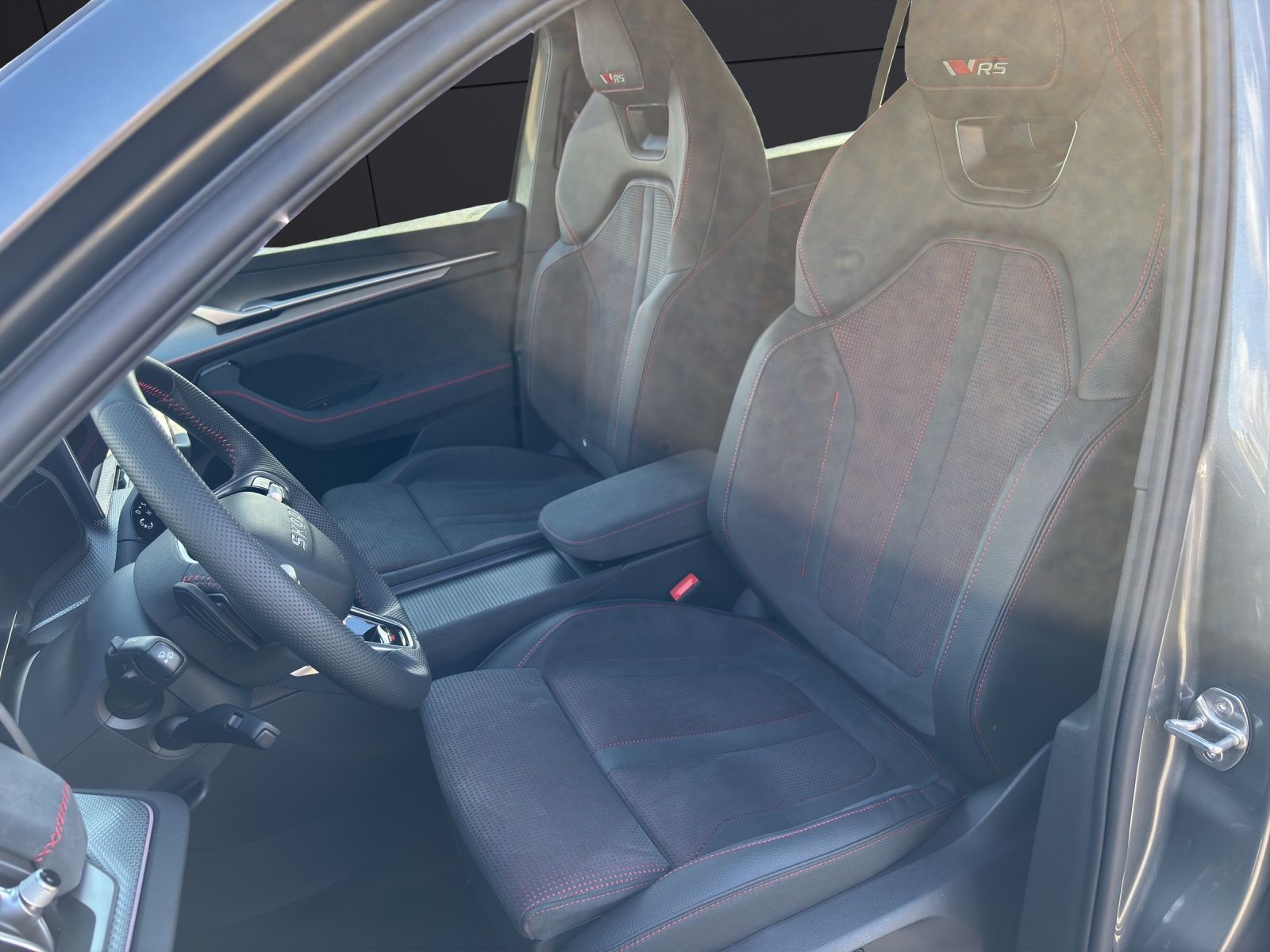 Fahrzeugabbildung SKODA Kodiaq RS 2.0 TSI 4x4 AHZ HUD MATRIX DCC