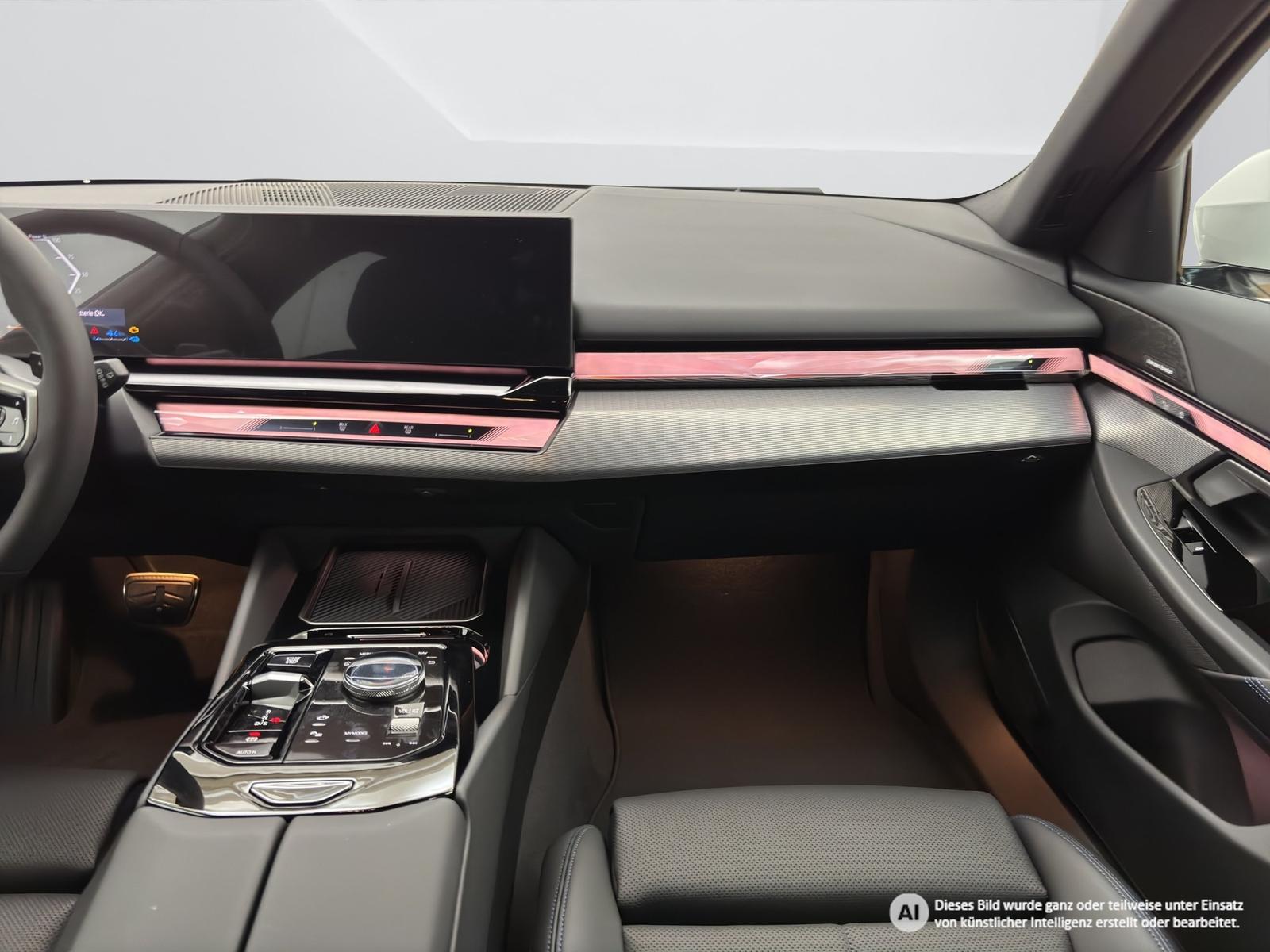 BMW 530e xDrive Touring [M Sport, ACC, AHK, h&k]