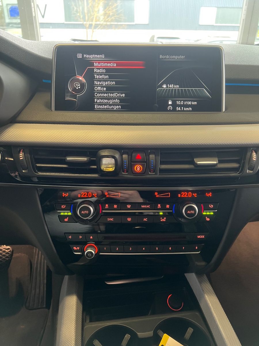 Fahrzeugabbildung BMW X5 xDrive 30 d M Sport Paket