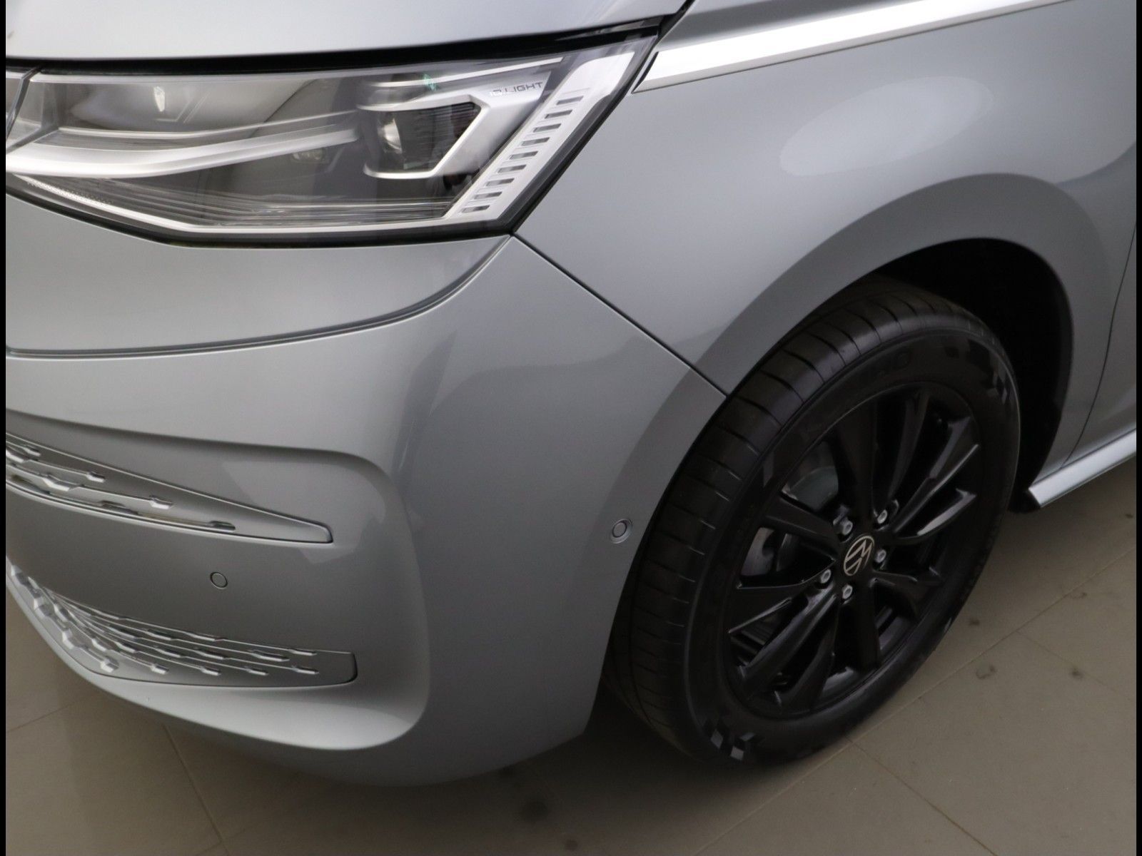 Volkswagen T7 MULTIVAN STYLE K 2.0 TDI DSG 7-SITZER (+EURO6 imagem 3
