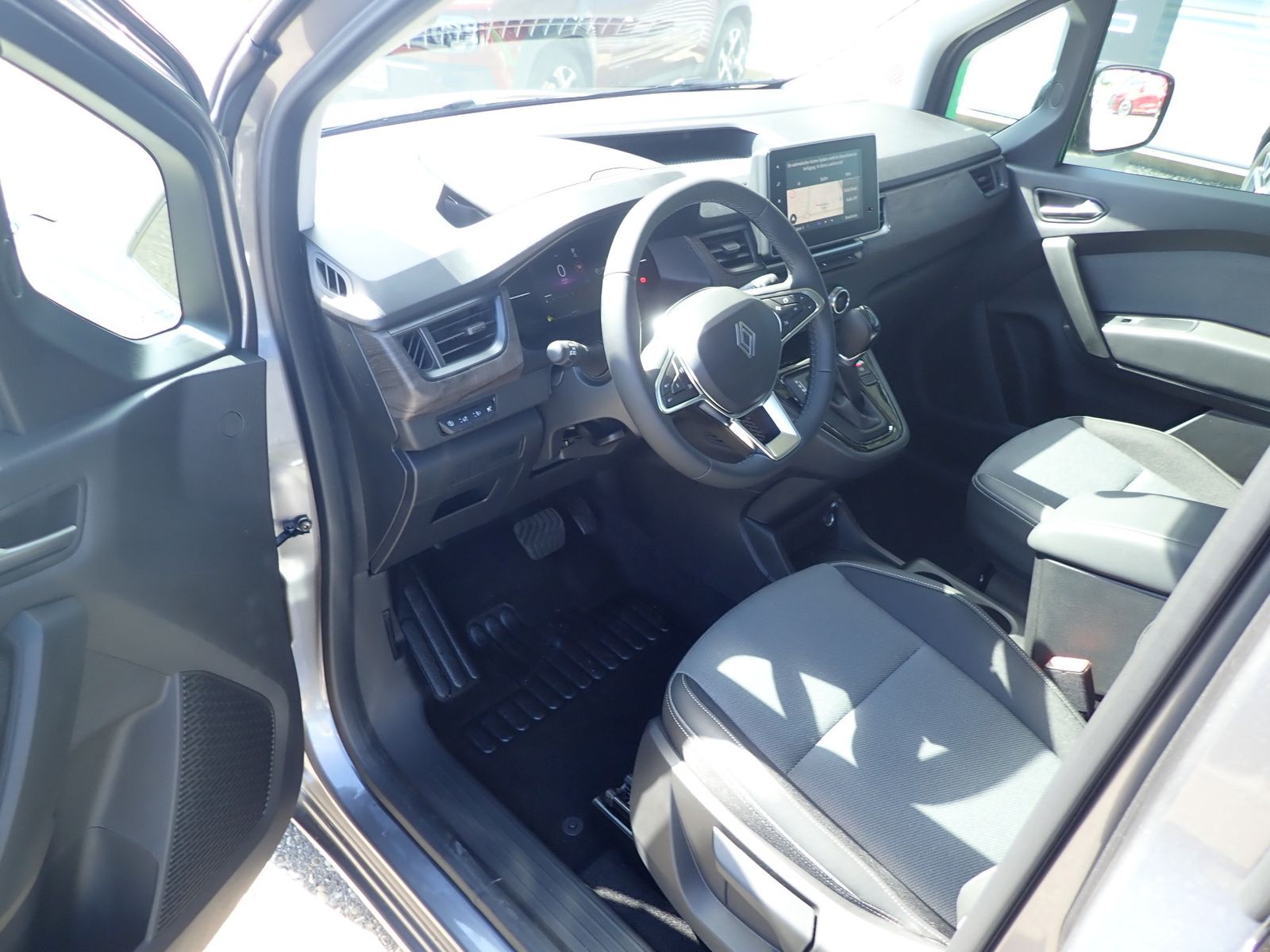 Fahrzeugabbildung Renault Kangoo PKW Techno TCe 130 EDC (L1)