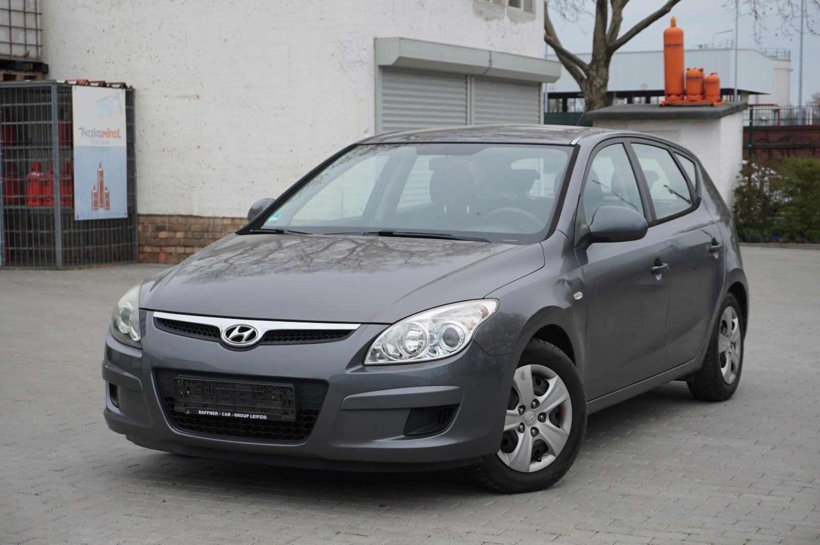 Hyundai i30 blue 1.4 Classic Klima