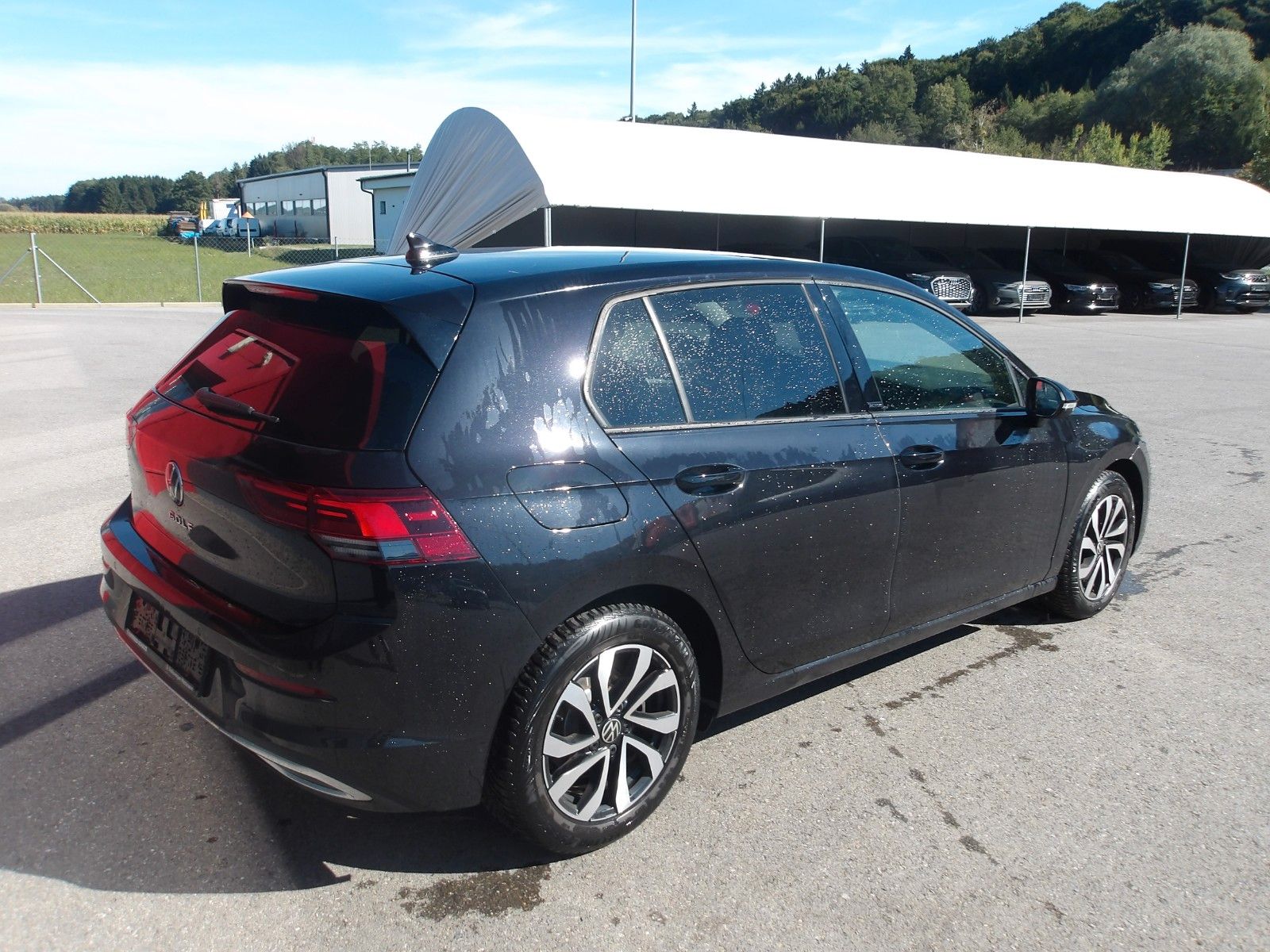 Volkswagen Golf VIII Lim. 110kw *LED+*AHV*RFK*EXP. 14990* imagem 3