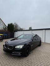 BMW 730d L Bj 2014 - BMW 730 in Duisburg