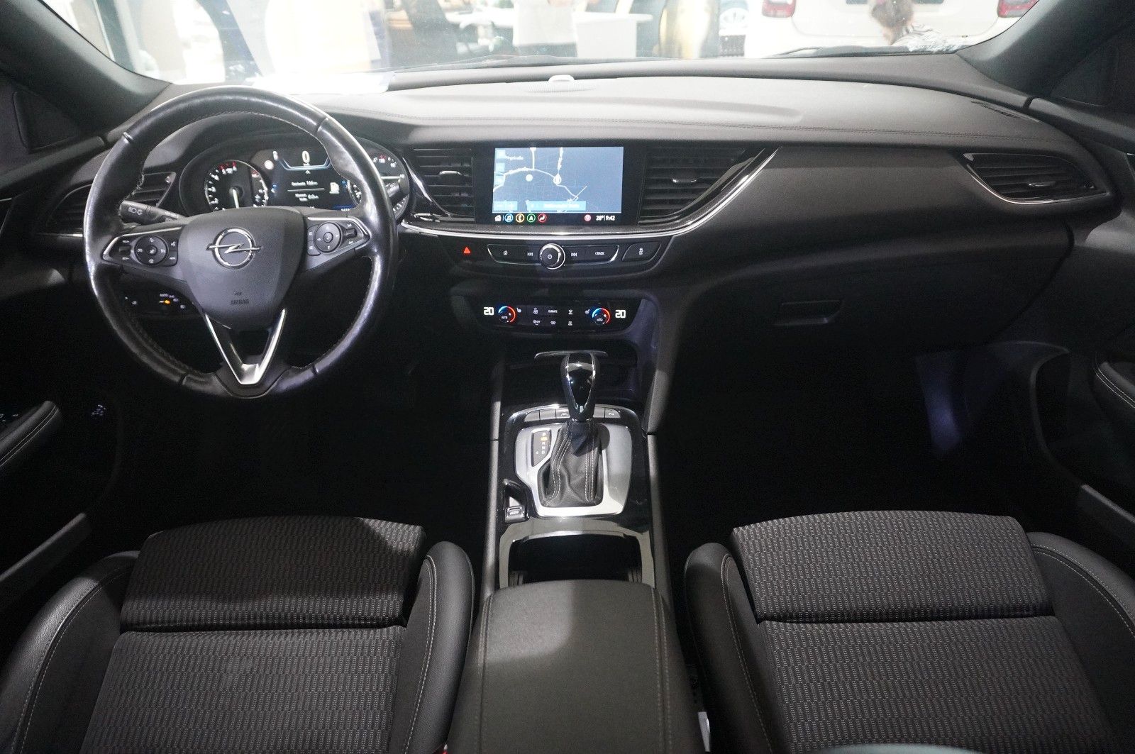 Fahrzeugabbildung Opel Insignia B ST 2.0D BUSINESS NAVI/LED/KAMERA/AHK