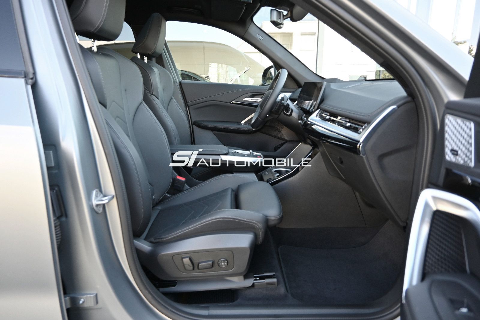 Fahrzeugabbildung BMW X1 xDr23d M SPORT °ACC°AHK°HUD°HK°MEMO°PANO°360°