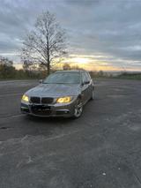 BMW 320i Touring - - BMW 320 aus 2009: Kombi, 320i