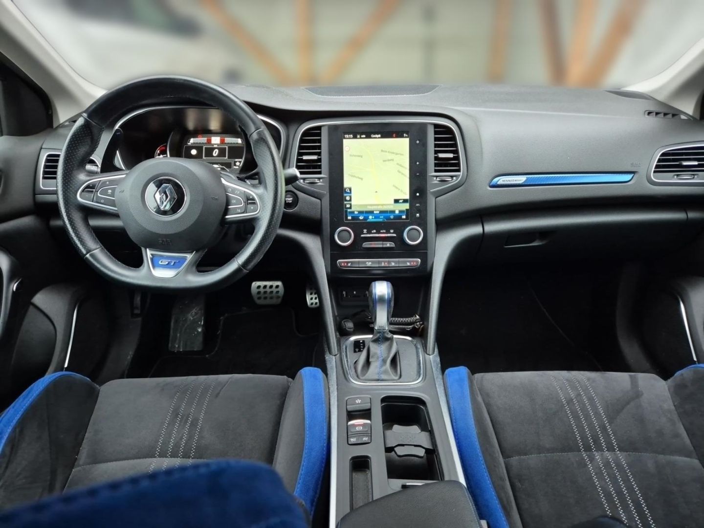 Fahrzeugabbildung Renault Megane IV Grandtour GT HUD Navi Digitales Cockpi