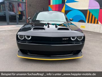 Dodge Challenger - 8
