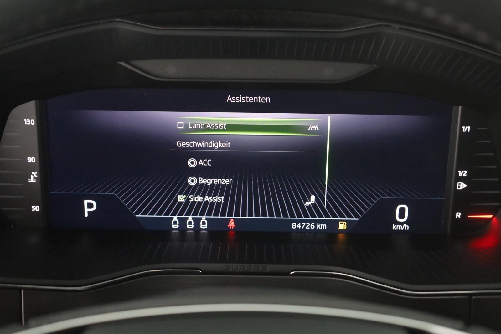 Skoda Superb Combi 2.0 TDI DSG Standheizung ACC 360°