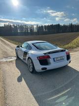 Audi R8 4.2 FSI quattro Schaltgetriebe Schalensitze - Audi R8 mit Benzin-Antrieb