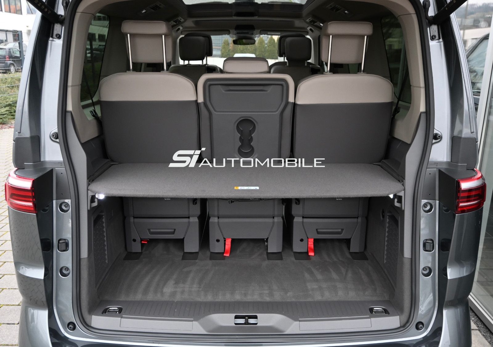 Fahrzeugabbildung Volkswagen T7 Multivan 2.0 TSI DSG Lang Edition °360°STHZ°